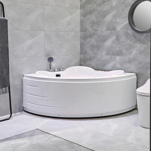 China Indoor Whirlpool Acrylic Triangle Corner Bathtub Small Shower Combo on sale