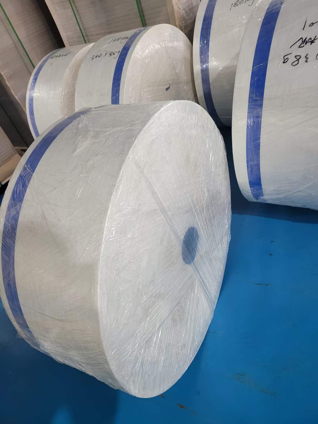 Mechanical Pulp Biodegradable Reusable Pre Cut Round Baking Paper For Bread
