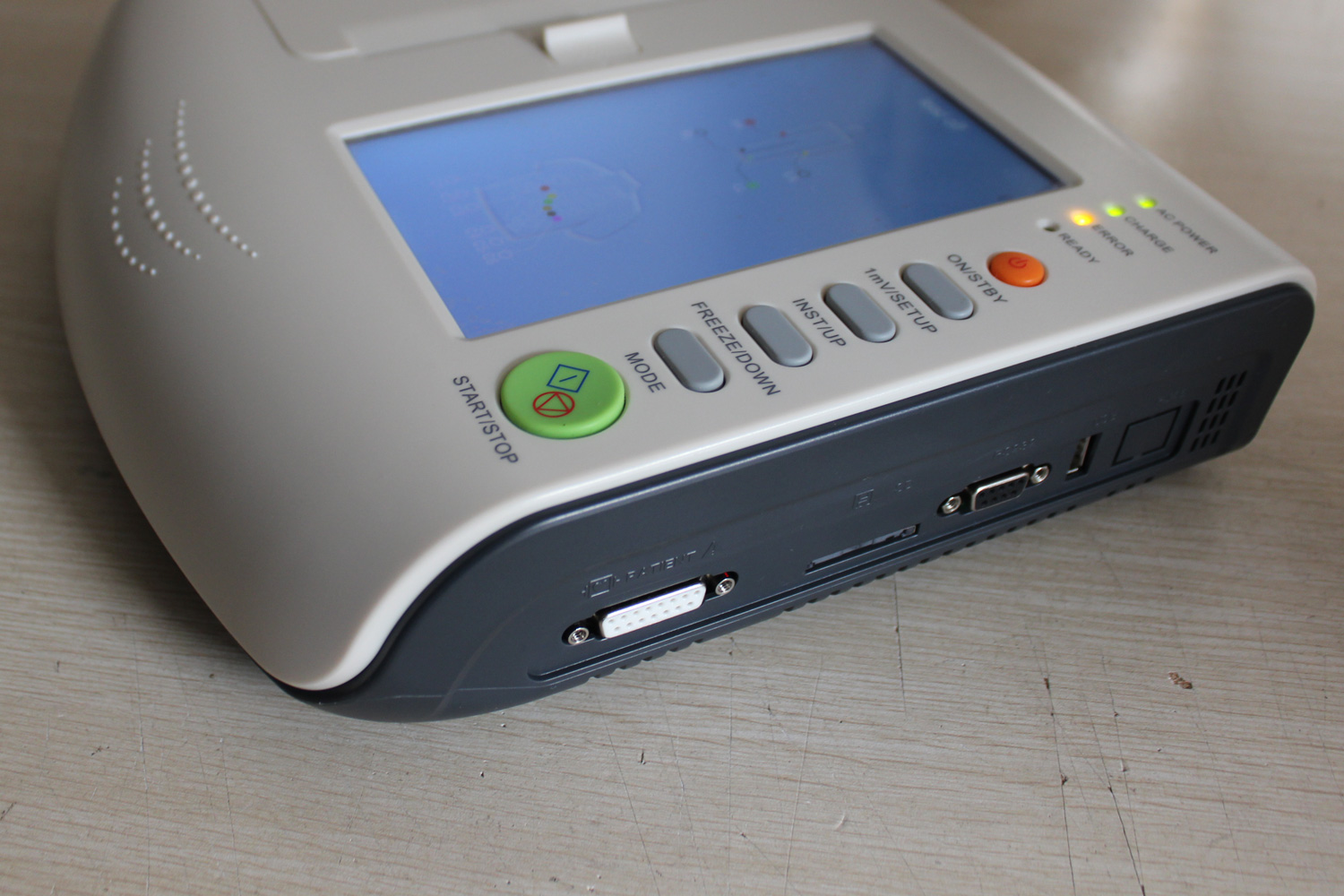 Digital Physical Examination Instruments Twelve Channels ECG Electrocardiogram Machine