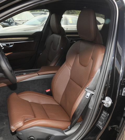 VOLVO S90 2023 B5 Zhiya Haohua version Gasoline+48v Medium Large SUV 2.0T 250HP L4