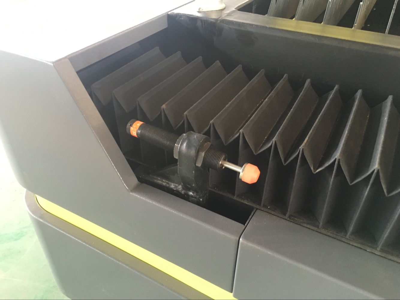 0.1mm-15mm Metal Fiber Laser Cutting Machine Excellent Dynamic Performance