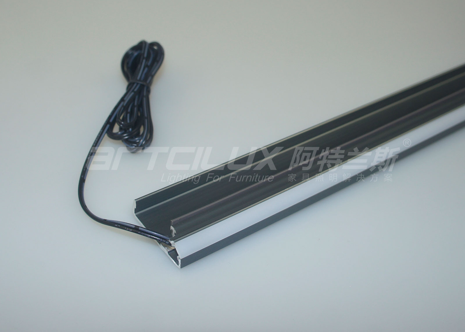 Modern Furniture LED Shelf Light Kit with Recessed Style Clip Mounting A2600