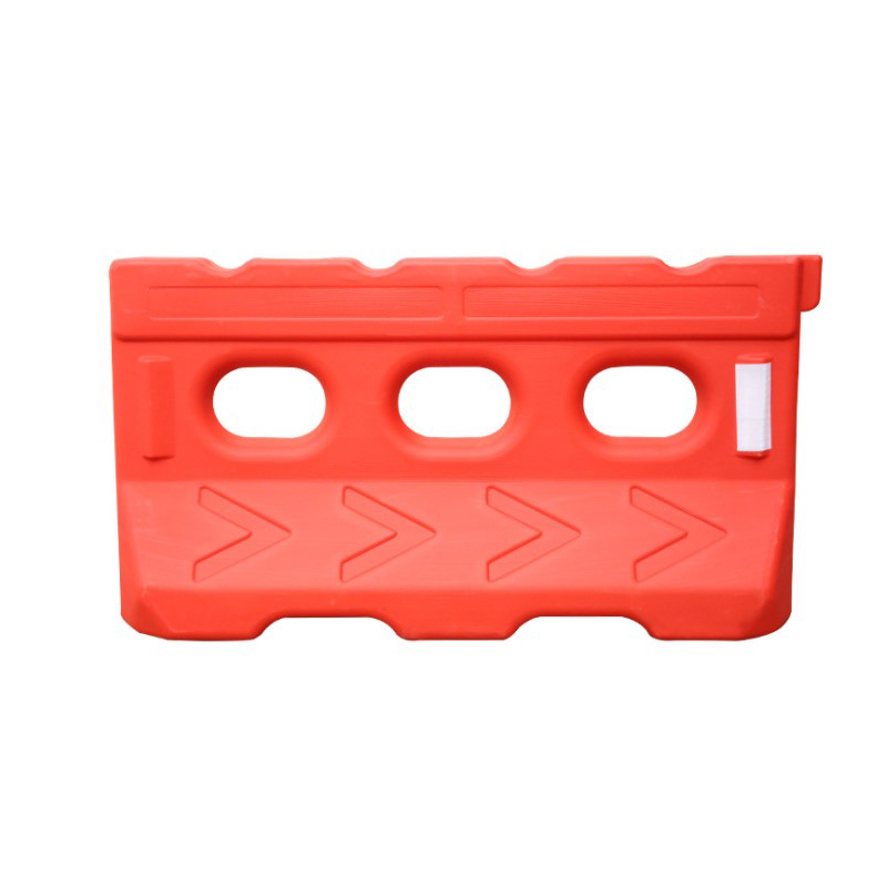 Roadway Safety Water Barrier Made Of PE Plastic For Traffic Management On Highways