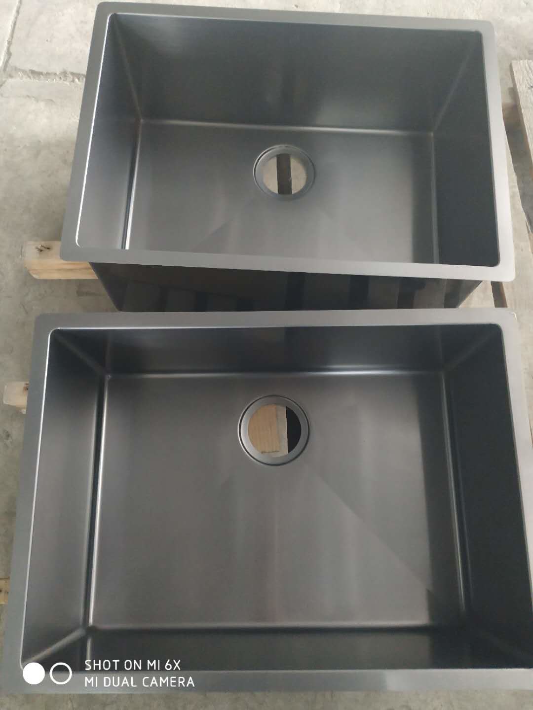 PVD Vacuum Coating Metal Sanitary Ware Bath Fitting Tap Washbasin