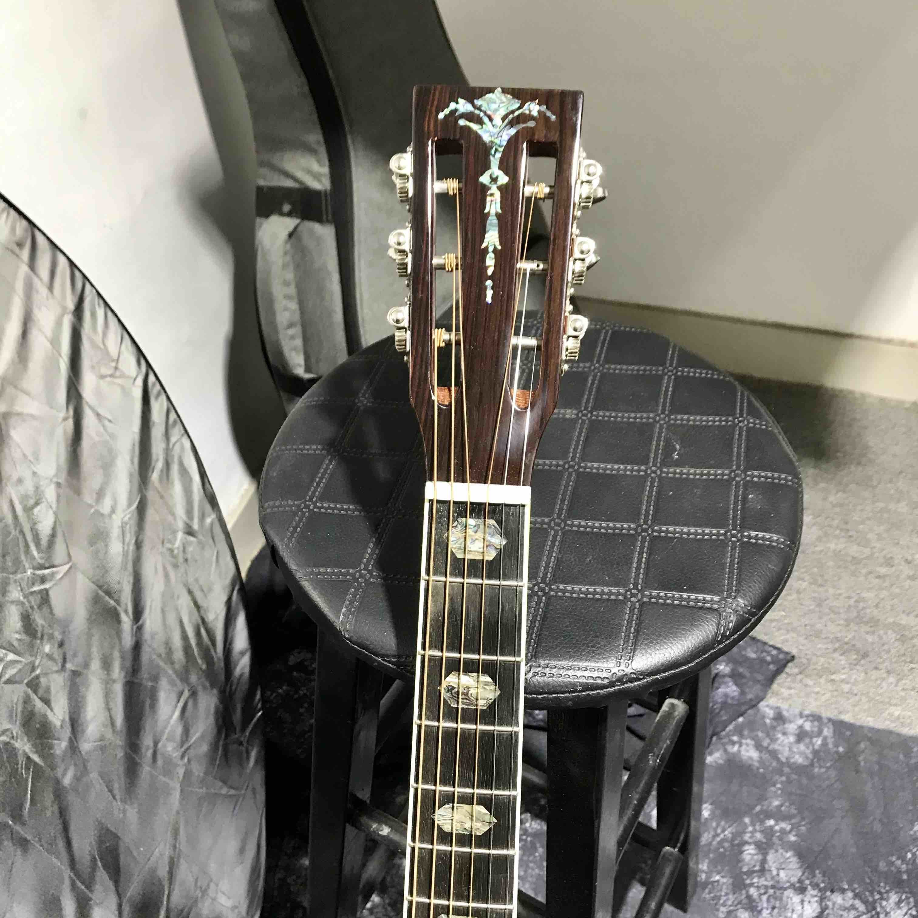 Custom 40 Inch Om Body Aaaaa All Solid Wood Acoustic Guitar