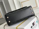 ***Hemming Stitching Branded Ladies Handbag Lambskin Chanel Trapezoid Bag