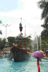 Wholesale Customized Aqua Park Equipment Fiberglass Pirate Ship , Outdoor Playground Sets from china suppliers