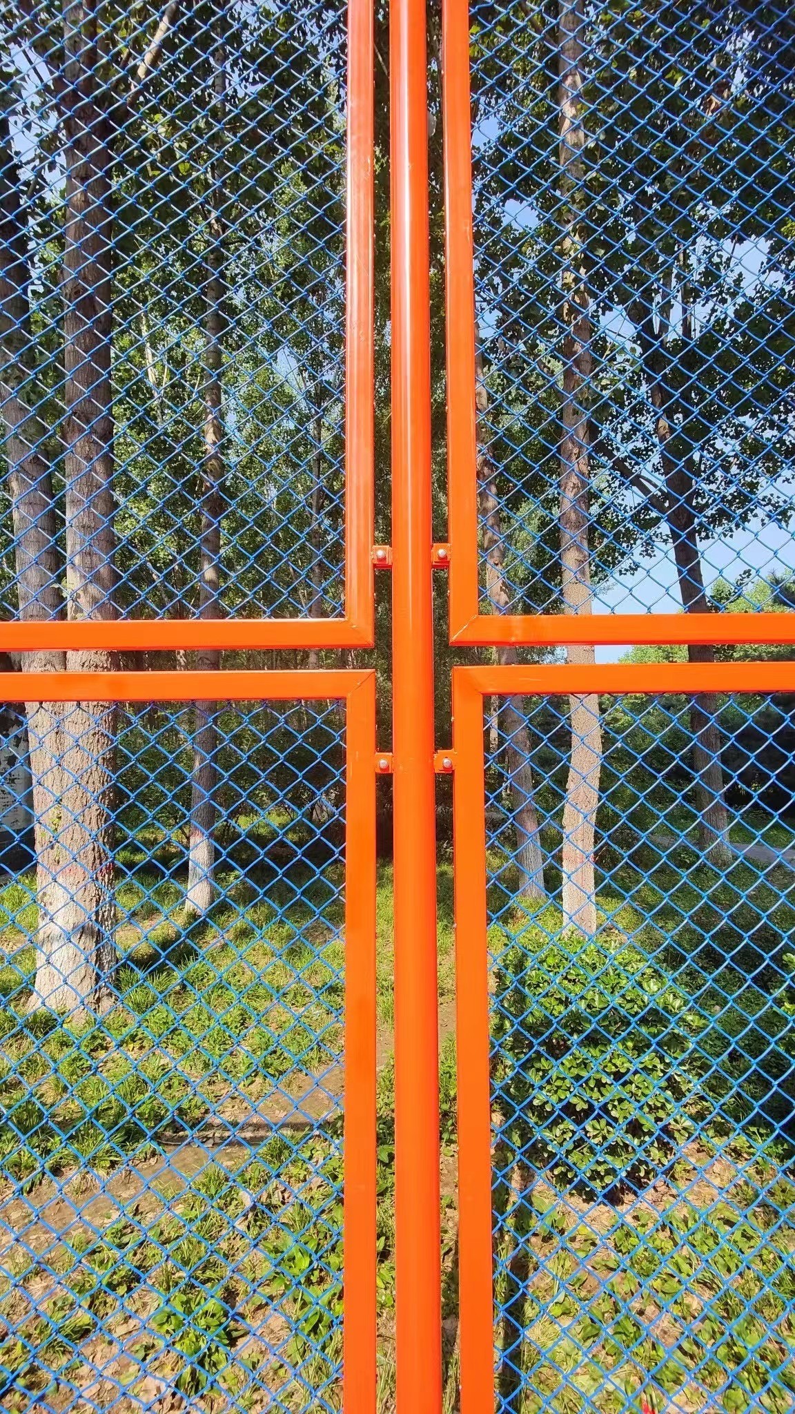 Hot Dipped Galvanized Chain Link Fence Panels Diamond Cyclone Iron Wire Net