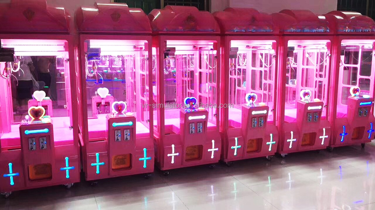 Dreamland coin operated dolls catcher games machine amusement toy crane claw machine for shopping mall