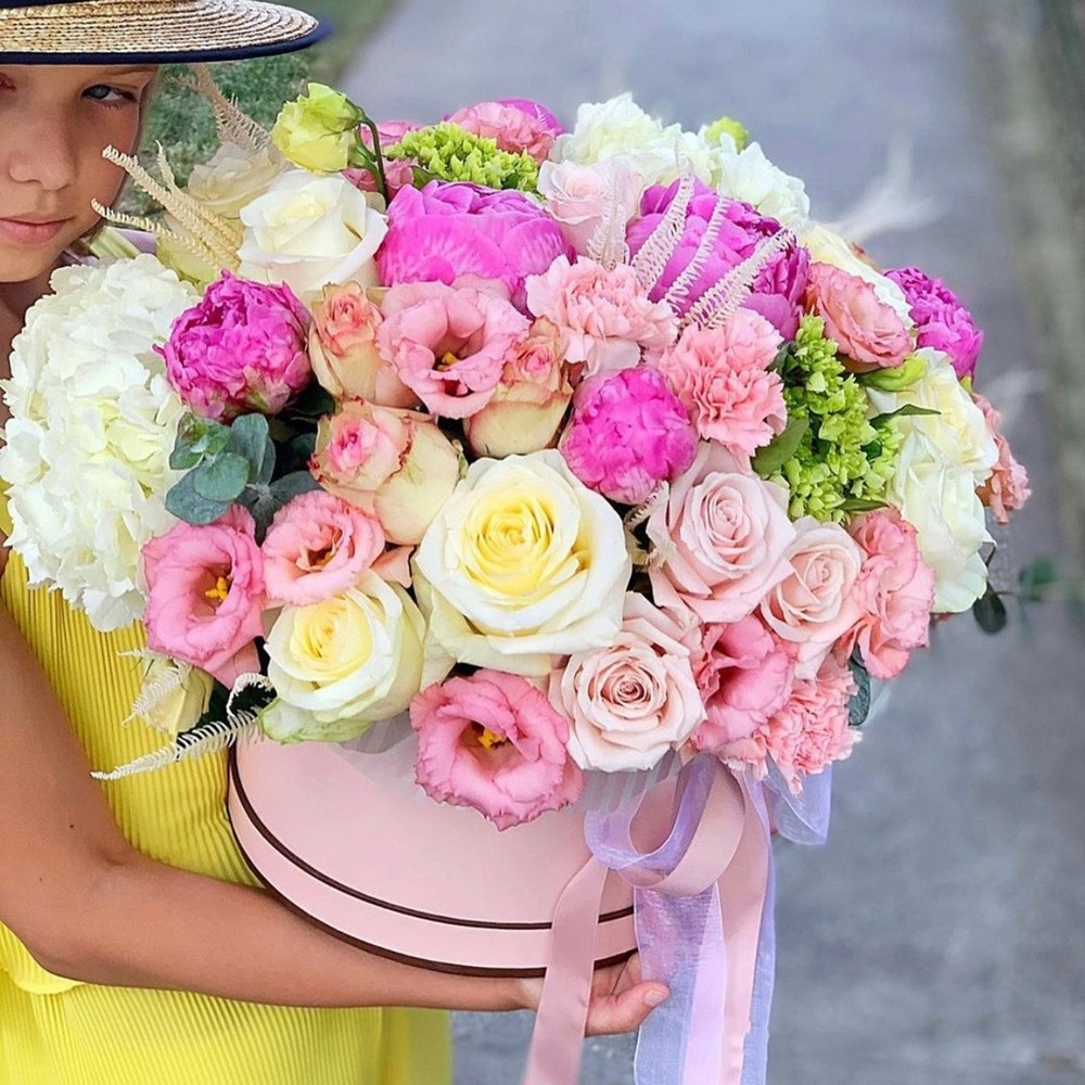 ISO9001 Certification Round Flower Bouquet Gift Box Assorted Sizes