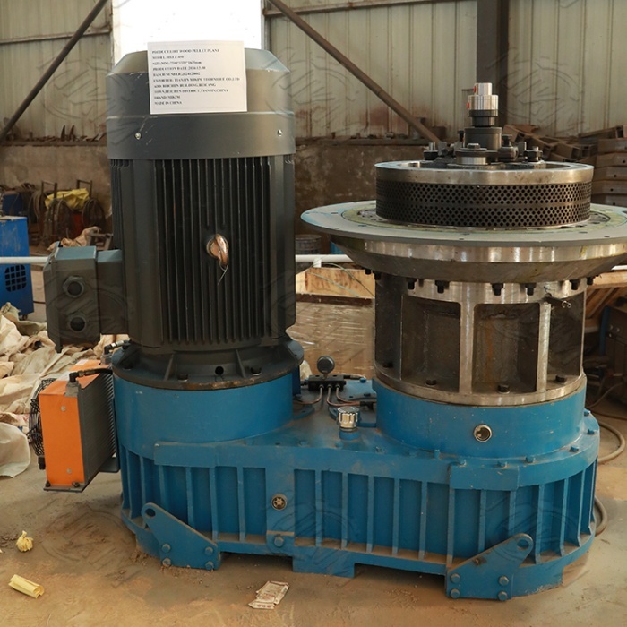 Biomass Mini Sawdust Wood Pellet Mill Machine PTO Driven