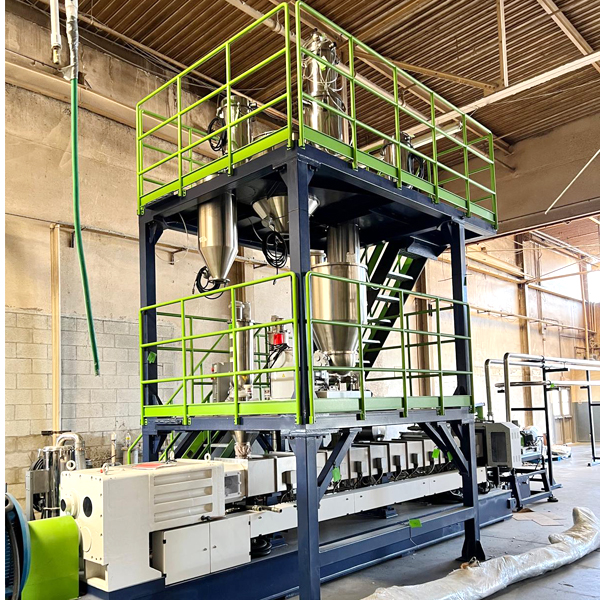 Self Cleaning Co Rotating Twin Screw Extruder with Modular Configuration for Plastic Pelletizing and Compounding