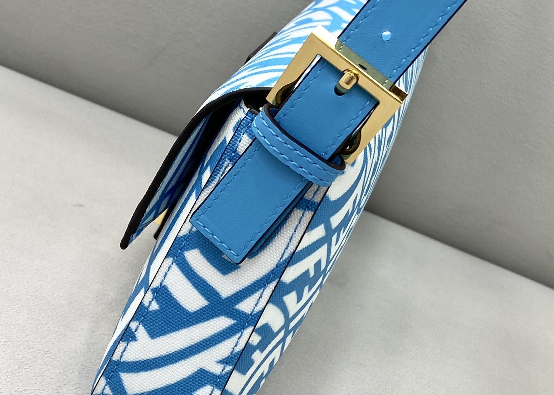 Newest F Letters Pattern Printing Single Strap Shoulder Bag 3D Effect Underarm Bag