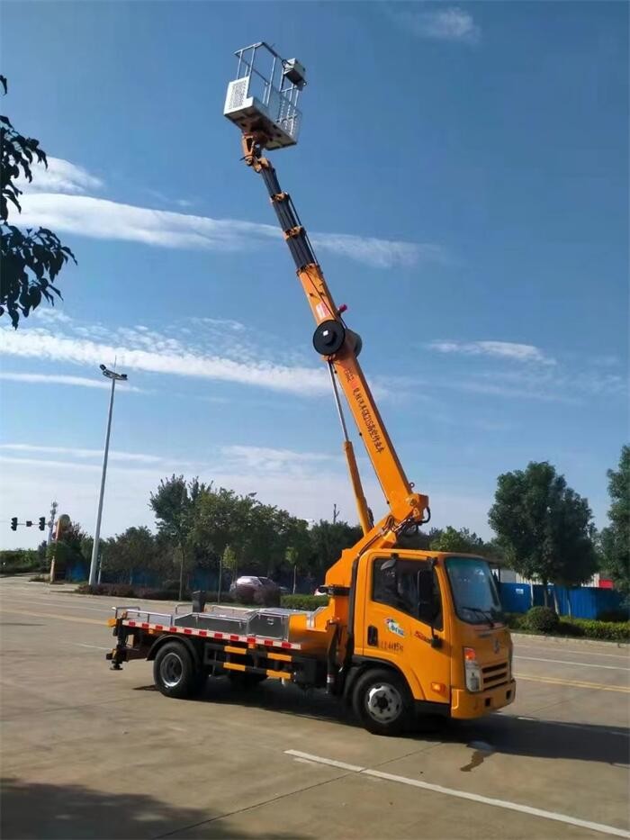 3.5T Rear Axle Loading Aerial Work Platform For Truck - QuanChai Q23-132E60 Model