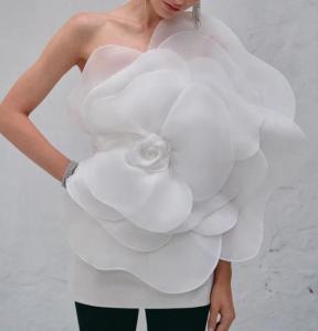 Wholesale Apparel Custom Vendor High End Slanted Shoulder Flower Dress Sleeveless Skirt White Wedding Dress from china suppliers