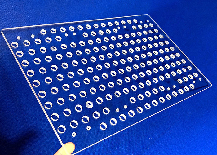 Customized Square Shape Laser Drilling Precision Glass Machining Clear Quartz Glass Plate