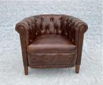 Retro Leather Tufted Back Sofa With Wood Legs