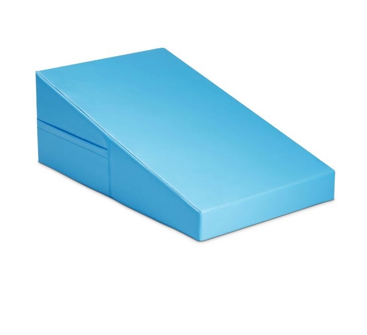 Suitable Angle Anti Slip Epe Foam Folding Gymnastics Incline Tumbling Mat