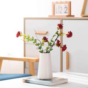 Wholesale Minimalism Style White Ceramic Vase For Bedroom Kitchen Living Room Office Desk from china suppliers