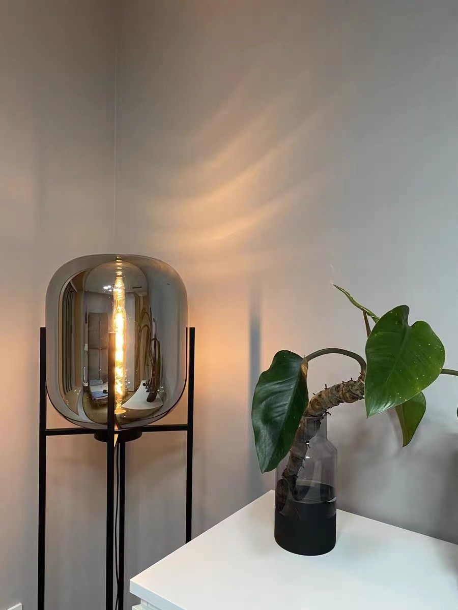 Elegant Home Decor Black Industrial Floor Lamp For Living Room Floor Standing Lamp