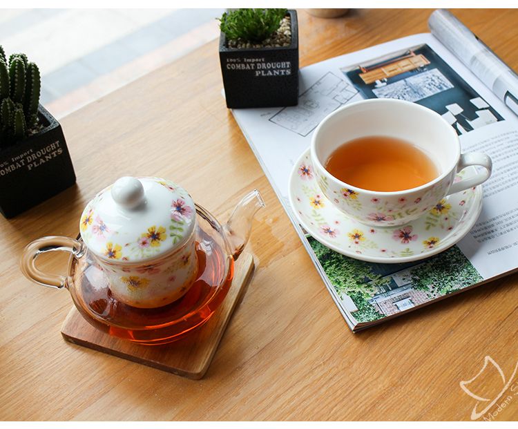 One Person Afternoon Tea Ceramic Cup and Saucer with Sustainable Tea Infuser Strainer