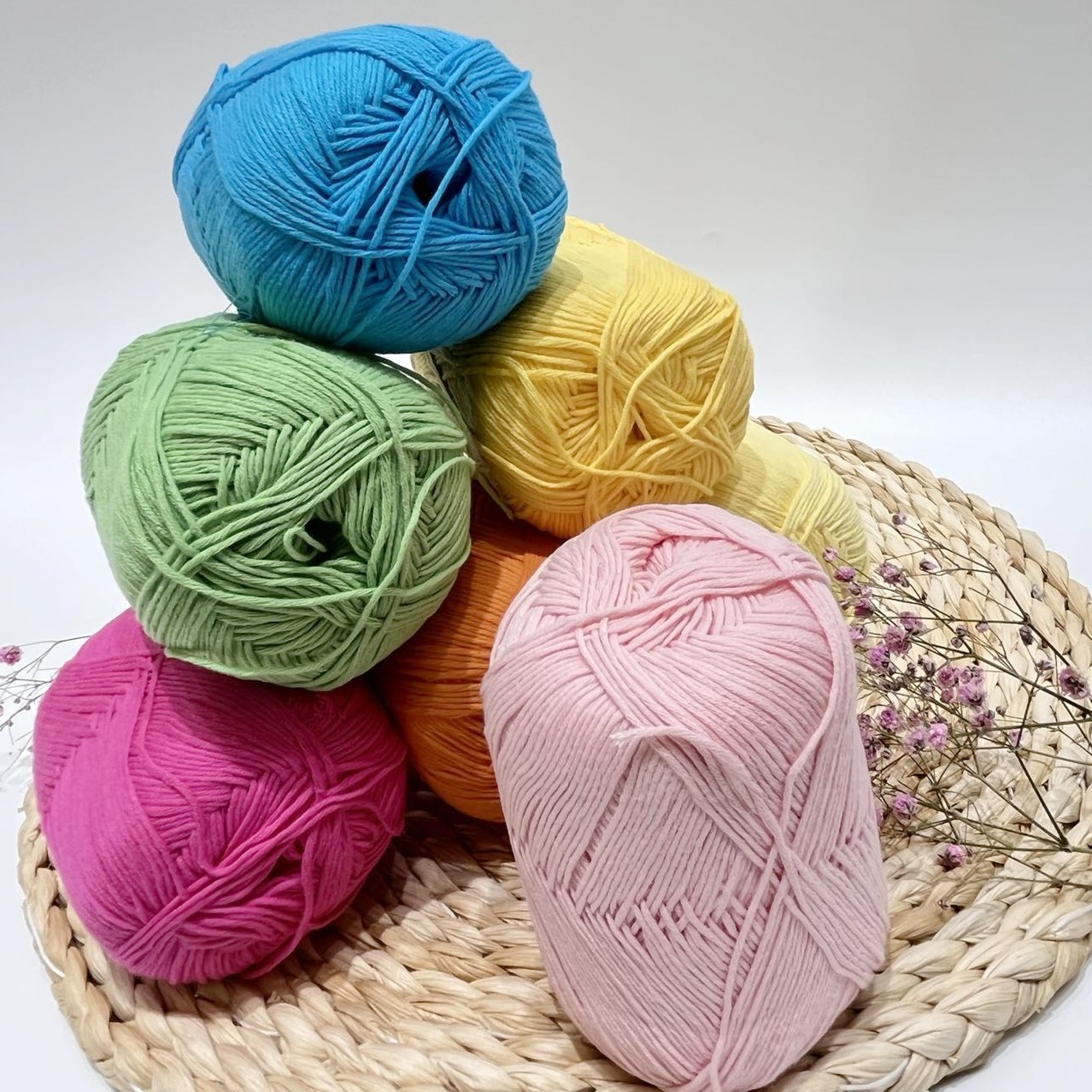 100% Mercerized Cotton Yarn 8 Ply Cotton Worsted Yarn Soft Breathable And Comfortable