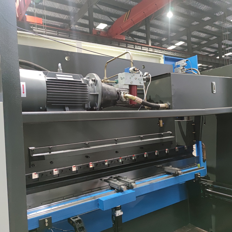330mm 1600kn Hydraulic CNC Press Brake DA58T Industrial Pipe Bending Machine