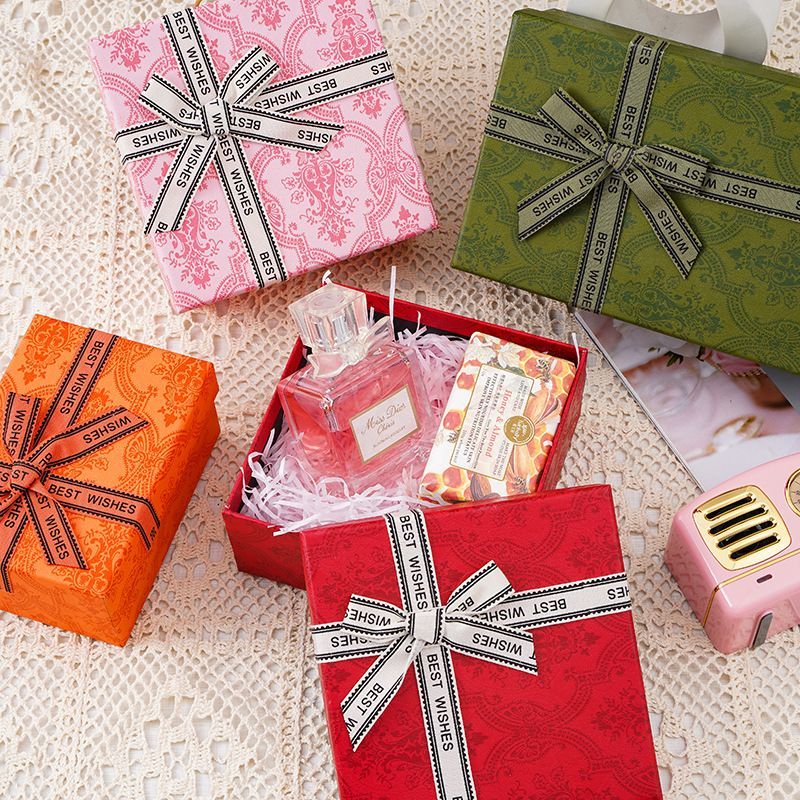 Rigid Cardboard Paper Packaging Carton Box, Luxury Apparel and Shoes Gift Box