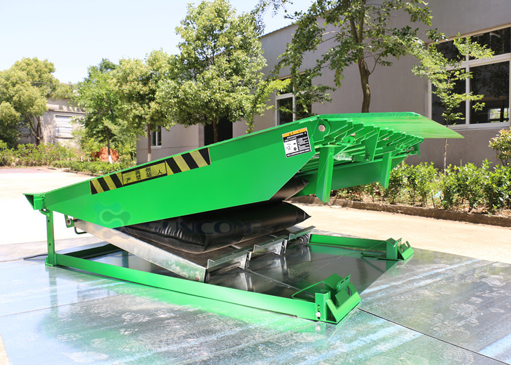 Single Phase Loading Dock Levelers Low Pressure For Airbag Lifting