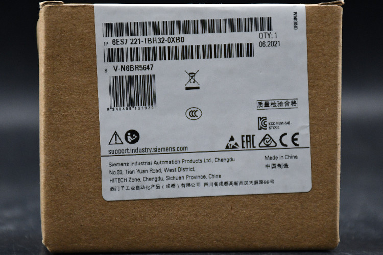 Siemens - PLC I/O Module for use with SIMATIC S7-1200 Series, 100 x 45 x 75 mm, Digital, M241, 24 V dc, SIMATIC