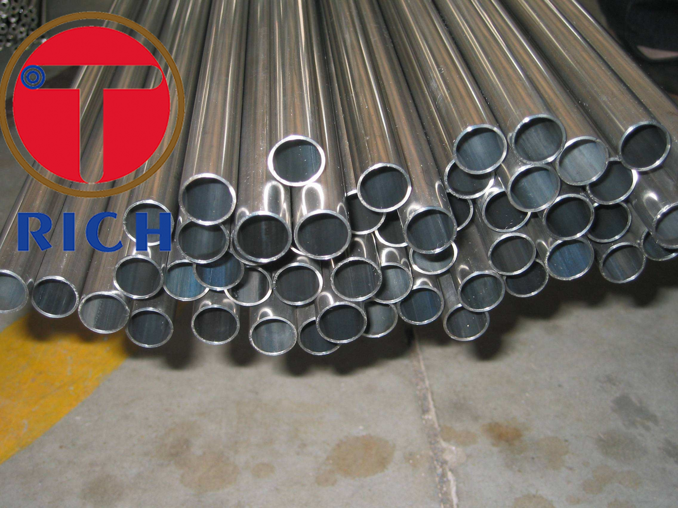 35crmo 40crmo 42crmo Alloy Steel Pipe 0.5mm Thickness