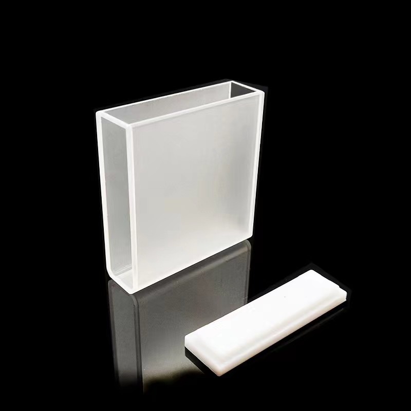 Transparent UV Quartz Cuvettes For Spectrometer Spectral Range : 190-2500