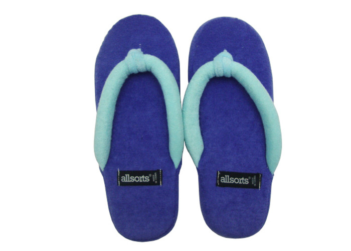 Hotel Disposable Slippers With Skidproof Point , Hotel Bathroom Slippers Portable