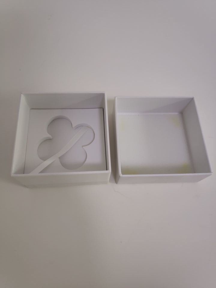 Bespoke box for jewelry packing cardboard paper packaging box with EVA innnertray