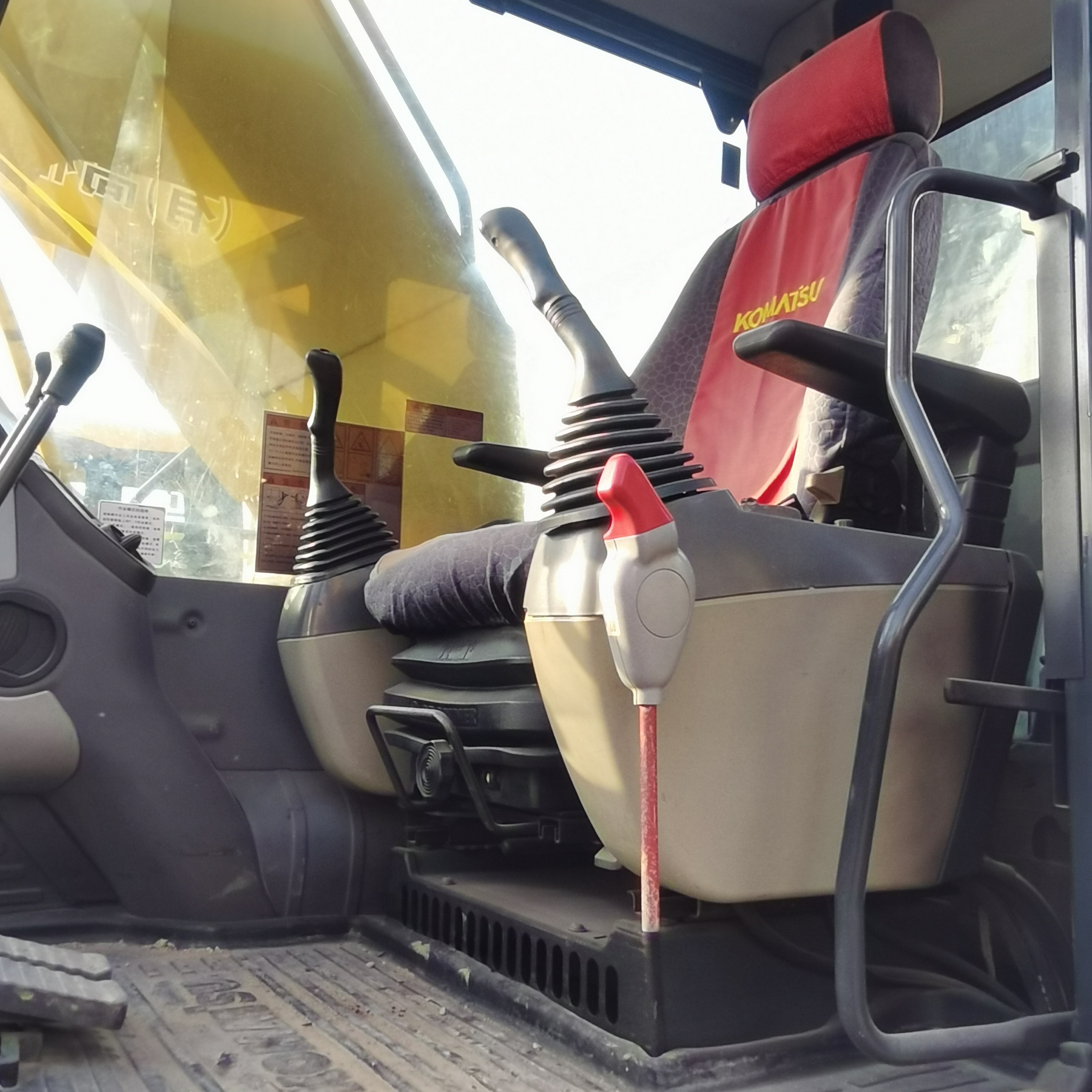 24 Ton Second Hand Komatsu PC240LC Excavator with 1.2M³ Bucket Capacity 2020
