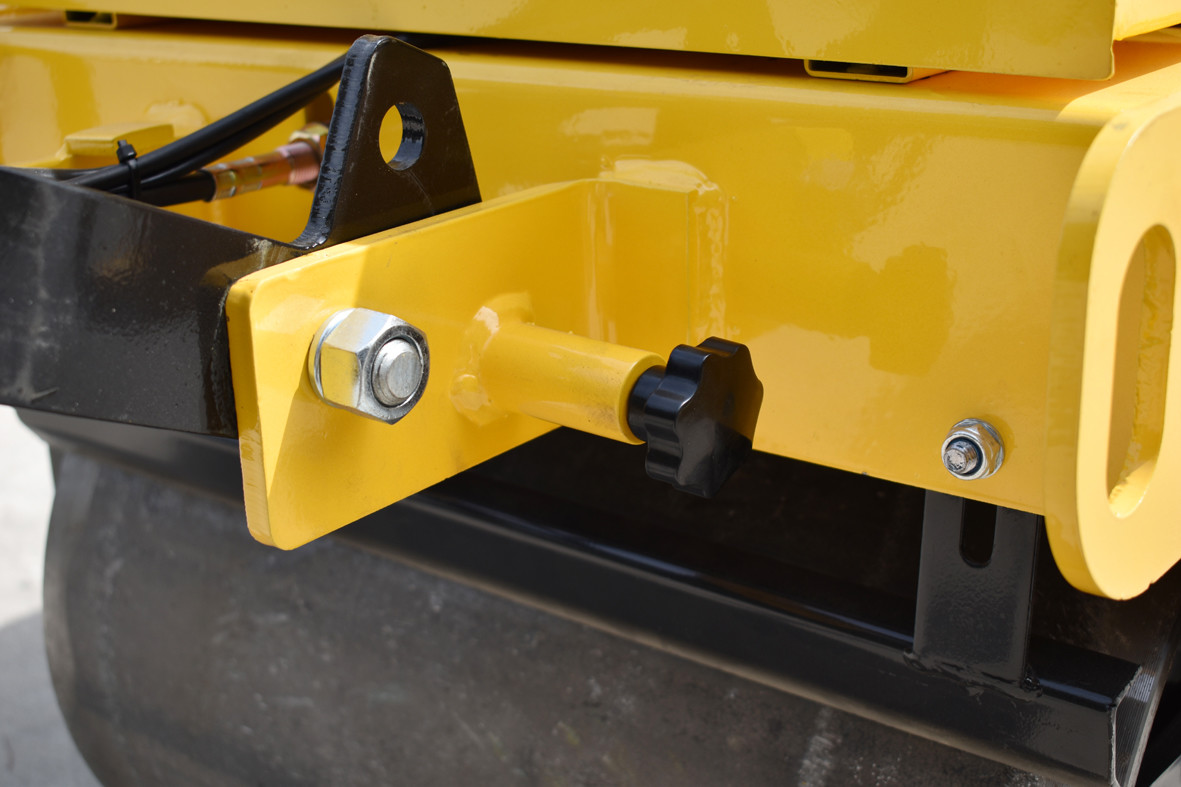 380mm Single Drum Vibratory Road Roller For Groove Backfilling