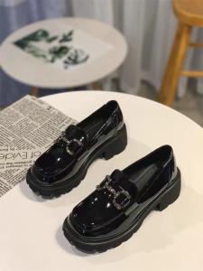 Wholesale Fashion Black Flat Loafer Shoes With Heels Height 4CM from china suppliers