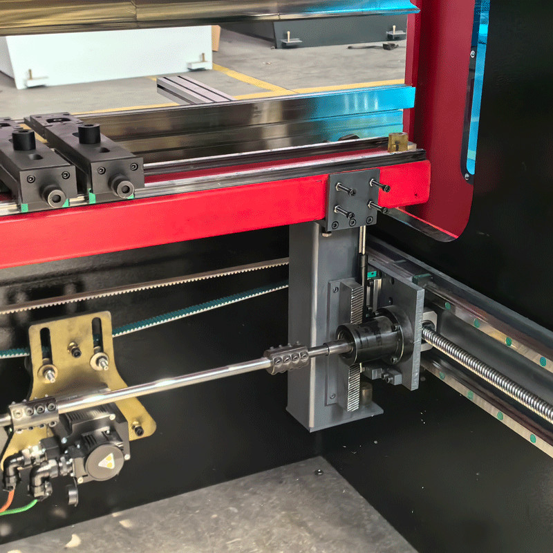 Automatic Hydraulic CNC Bending Machine Hydraulic CNC Press Brake 5 Axis For Precise Metal Sheet Steel Plate