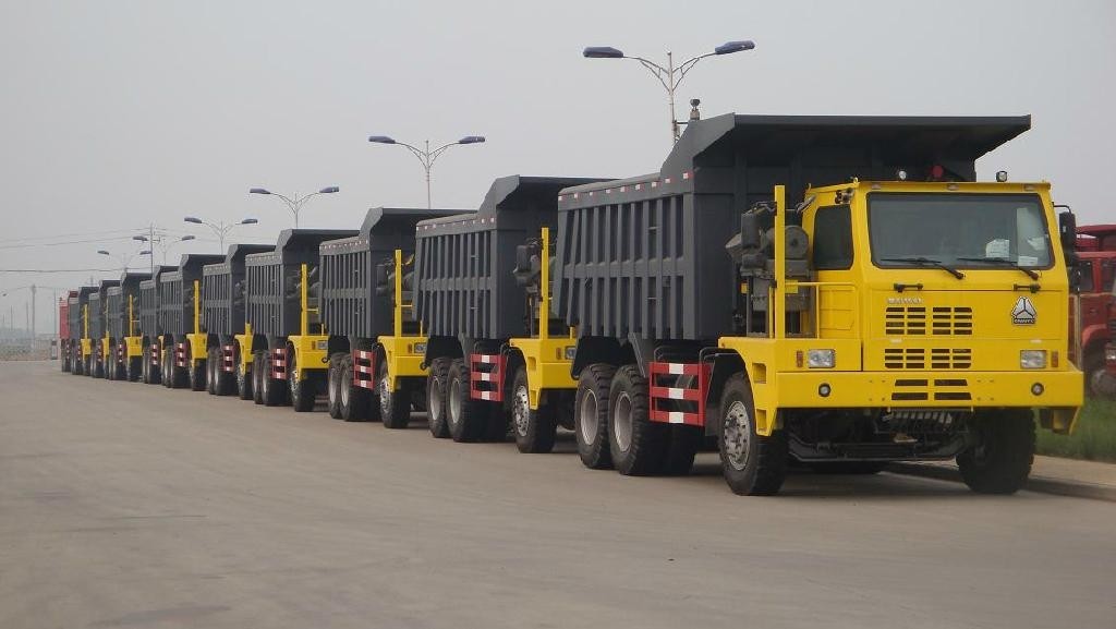 HOWO 70tons Off road Mining Dump Truck Tipper 6 by 4 driving model 371hp with HYVA Hdraulic lifting system