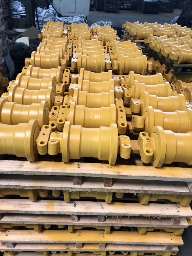 Original One-to-one Undercarriage Part Track Roller for Ex70 D6D S/F KH180 Excavator