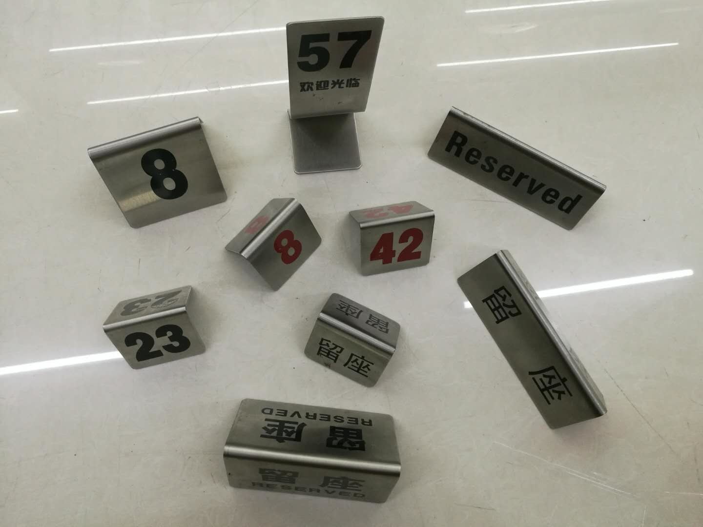 Stainless Steel Reserved Table Number Stands in English or Chinese Restanurant Room