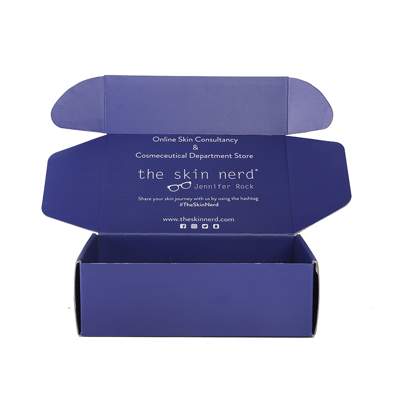 White Square Matt Lamination Wooden Gift Box Custom Size Accepted UV Coating