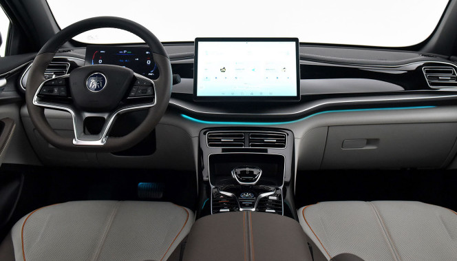 BYD Qin Plus 2023 Champion Version DM-I 120km Leading Model Plug In Hybrid Compact Car