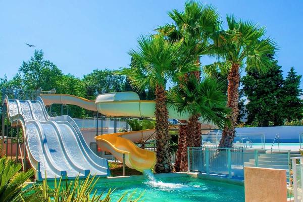 5m Height Outdoor Aqua Water Park Swimming Pool Water Theme Spiral Fiberglass