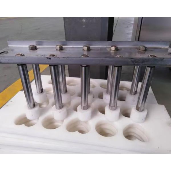 High speed Cereal Bar Forming Machine / bird seed cracker making equipment