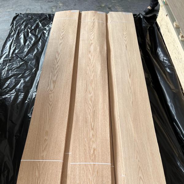 Factory Natural Red Oak Wood Veneer Mountain/Straight Grain 0.45mm Veneer Wood
