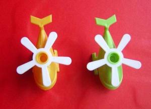 Wholesale Lovely Airplane Plastic Birthday Candle Holders With 4 Colors For Kids Gifts from china suppliers