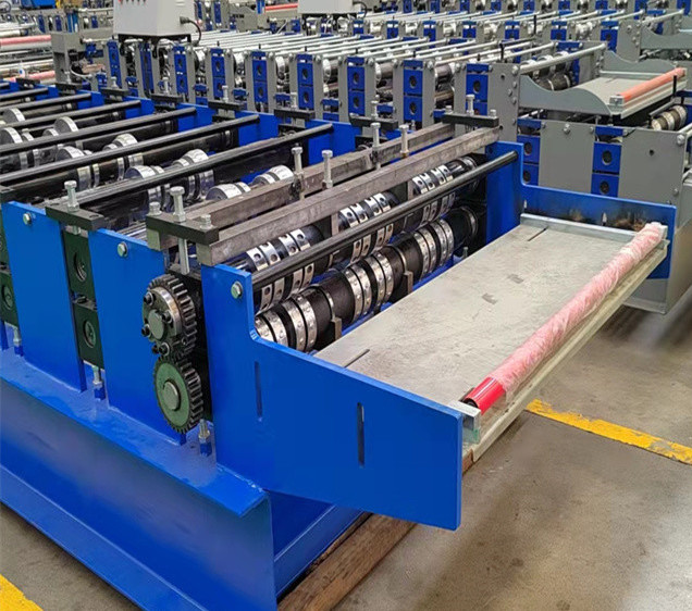15 - 20m/Min Floor Decking Roll Forming Machine Hydraulic Cutting