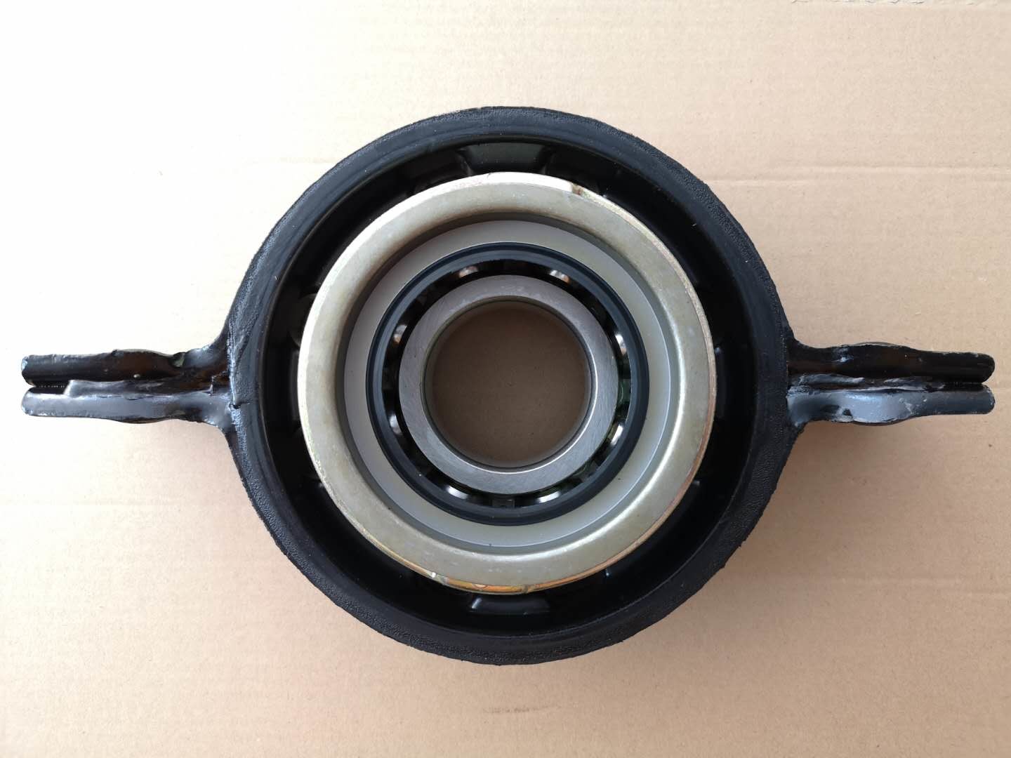 1375101160 Propeller Shaft Center Bearing Inner Hole 65mm CYH 4 Axle Truck