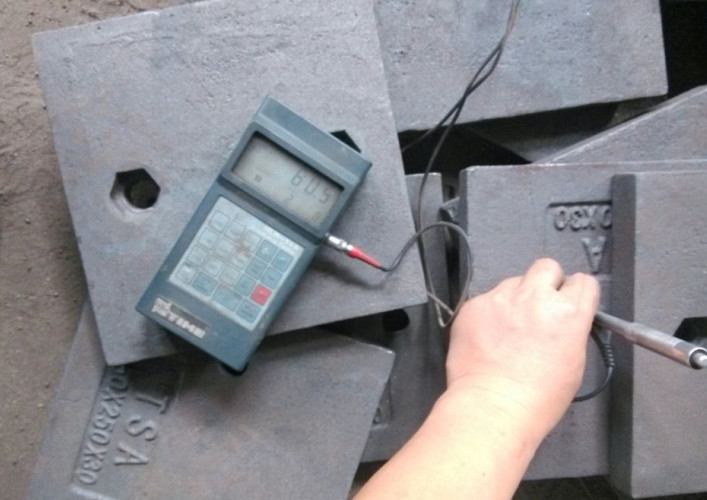 Cr15Mo3 Tap Block Wear-resistant Castings for Mining Industry